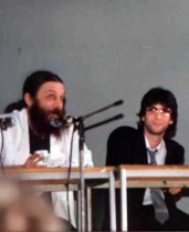 Alan Morre y Neil Gaiman a mediados de los 80.